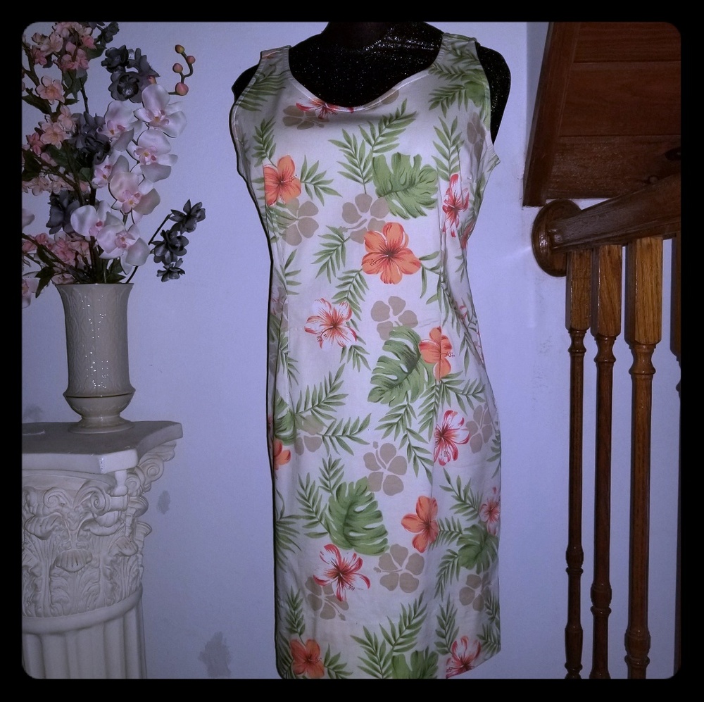 Floral sleeveless Dress